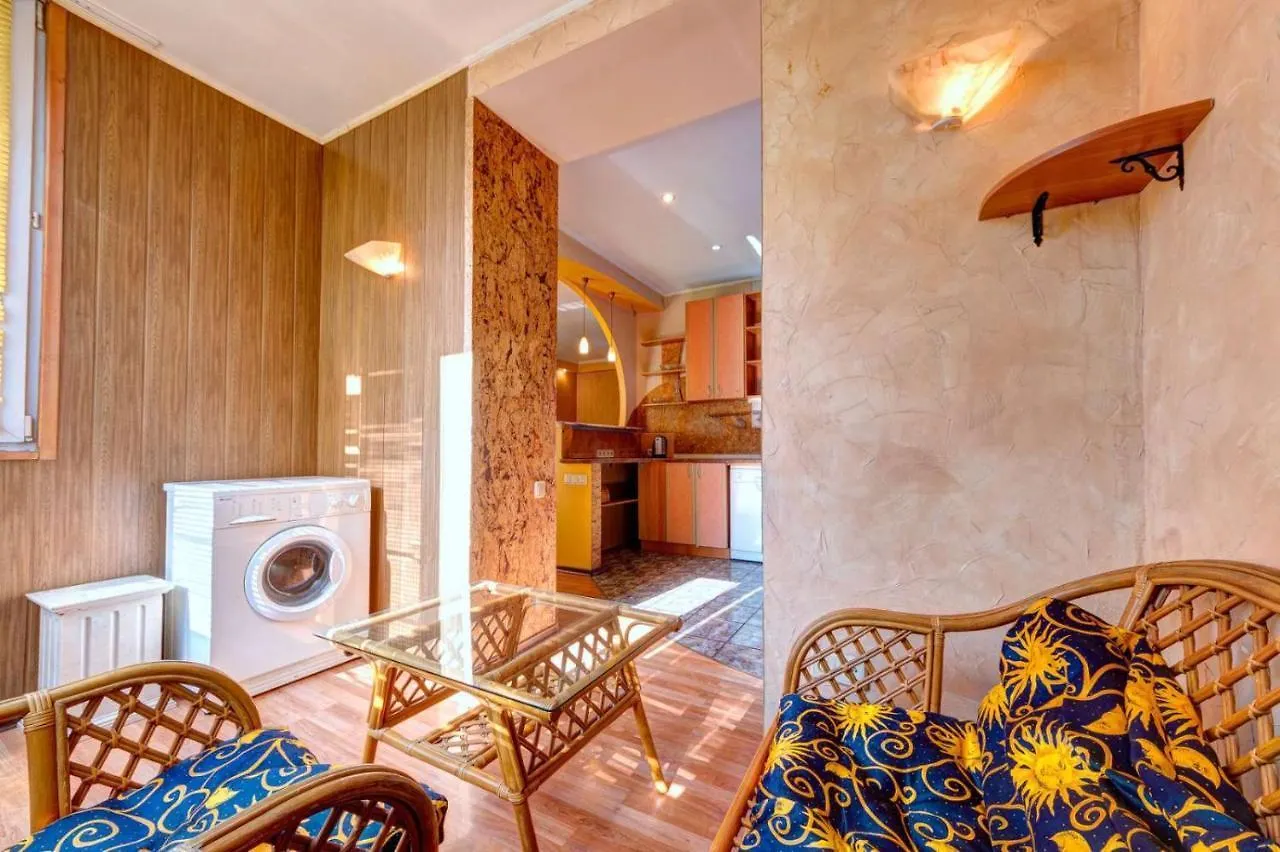 Three-Room Apartment Near Ocean Plaza Kiev