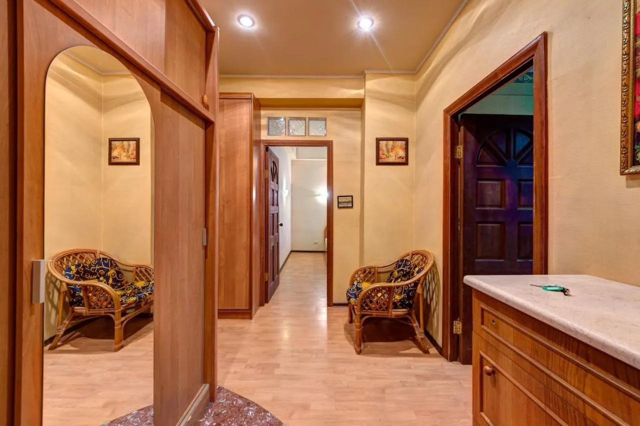 Three-Room Apartment Near Ocean Plaza Киев 0*,